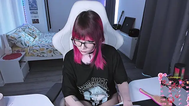 Yumi Youkai online show from 06.08.26
