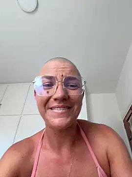 PaulinaSchubert1 online show from 05.31.26