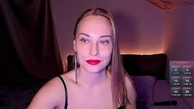 Snapshot of AdeleLady chatting on 01.13.25 AdeleLady online show from 01.13.25