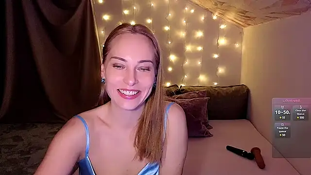 Snapshot of AdeleLady chatting on 01.18.25 AdeleLady online show from 01.18.25