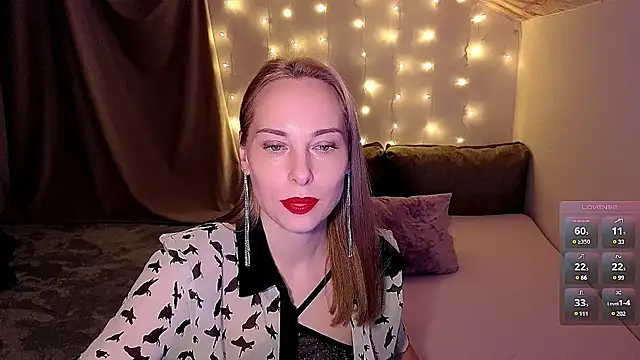 Snapshot of AdeleLady chatting on 01.21.25 AdeleLady online show from 01.21.25