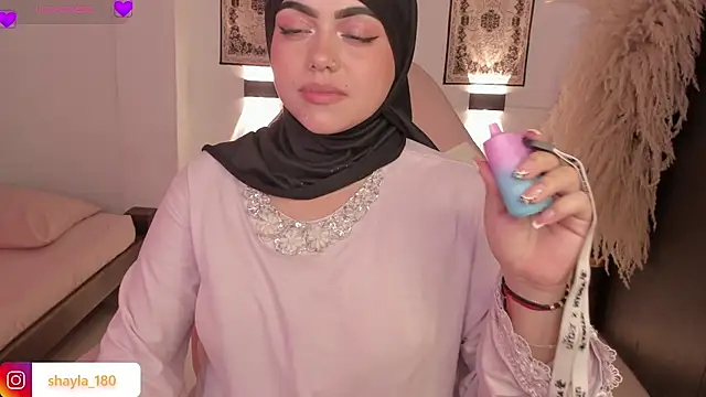 shayla 18 online show from 04.28.26