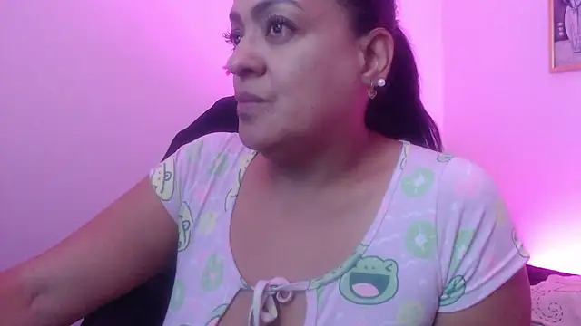 Snapshot of menfismuller2 chatting on 03.21.25 menfismuller2 online show from 03.21.25