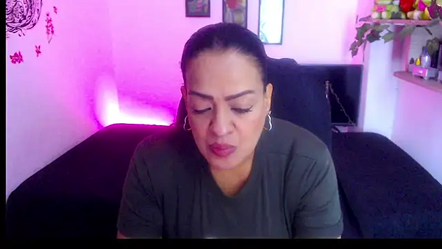 Snapshot of menfismuller2 chatting on 11.20.25 menfismuller2 online show from 11.20.25