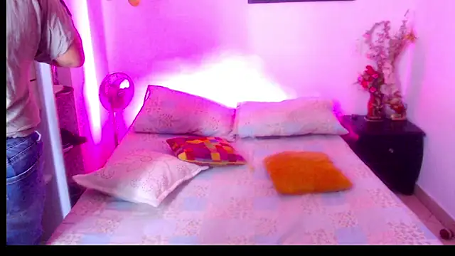 Snapshot of menfismuller2 chatting on 12.15.25 menfismuller2 online show from 12.15.25