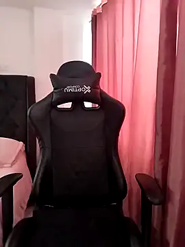 Snapshot of Fleurmeyer79 chatting on 02.15.25 Fleurmeyer79 online show from 02.15.25