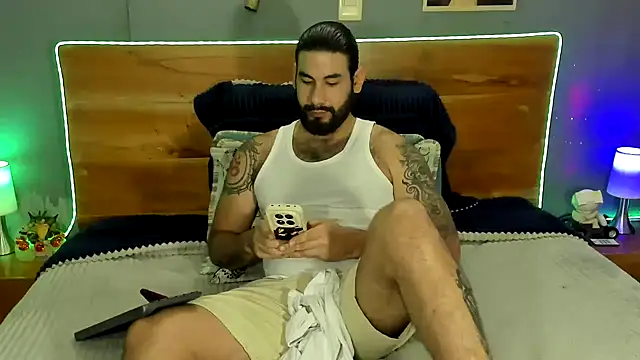 Snapshot of Prometeo-grizzly chatting on 07.04.26 Prometeo-grizzly online show from 07.04.26