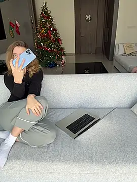 Nura n Sarah online show from 01.10.26