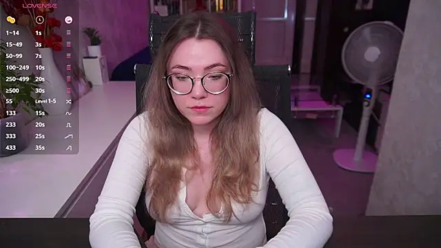 RemyCute online show from 06.12.26