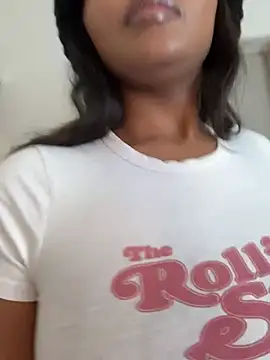 Snapshot of Neelo-Smith chatting on 01.08.25 Neelo-Smith online show from 01.08.25