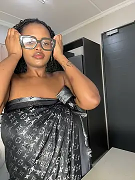 Snapshot of Neelo-Smith chatting on 03.01.25 Neelo-Smith online show from 03.01.25