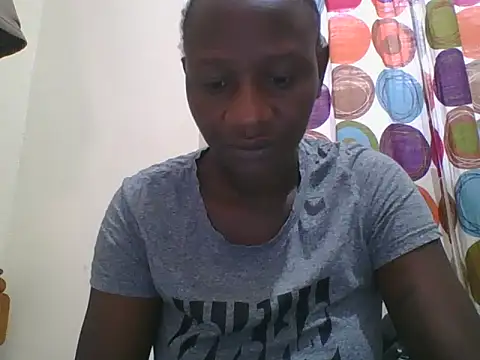 Snapshot of SilentQueen93 chatting on 03.08.26 SilentQueen93 online show from 03.08.26