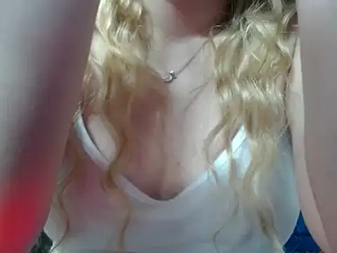 Snapshot of 69liamilk69 chatting on 02.17.25 69liamilk69 online show from 02.17.25