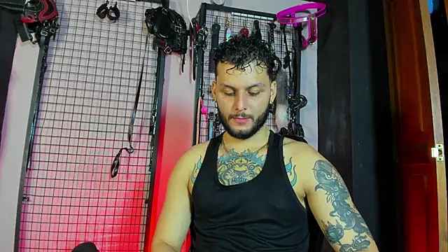 Twisted Fantasy online show from 12.14.25