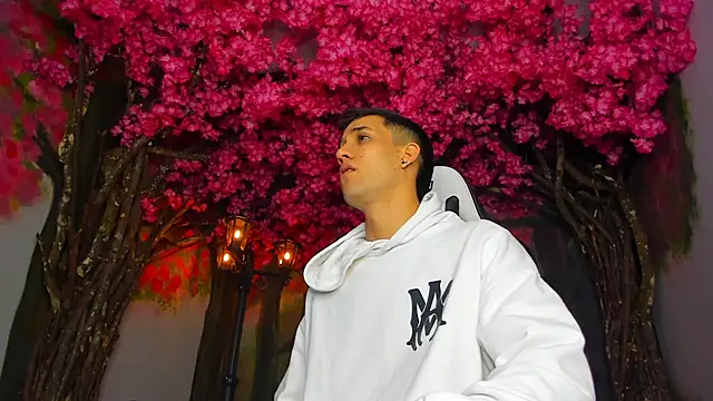 alexgiraldo  online show from 02.11.25