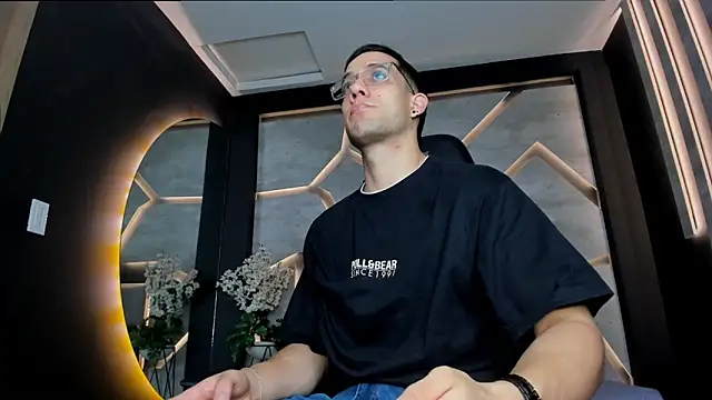 alexgiraldo  online show from 02.25.25