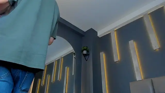 alexgiraldo  online show from 03.04.25