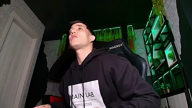 alexgiraldo  online show from 03.17.25