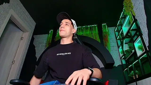 alexgiraldo  online show from 03.20.25