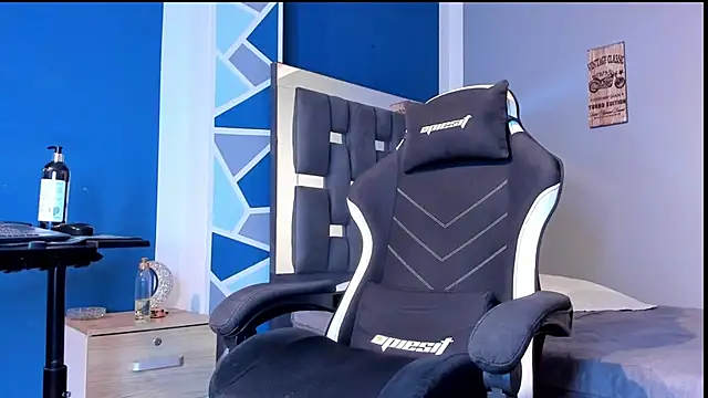 Snapshot of alex_oficial chatting on 07.09.26 alex oficial online show from 07.09.26