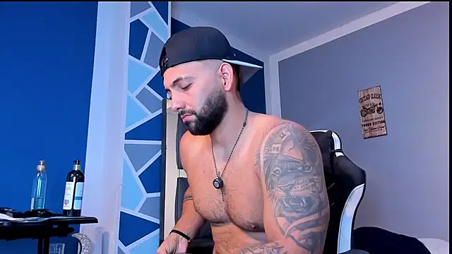 Snapshot of alex_oficial chatting on 07.17.26 alex oficial online show from 07.17.26