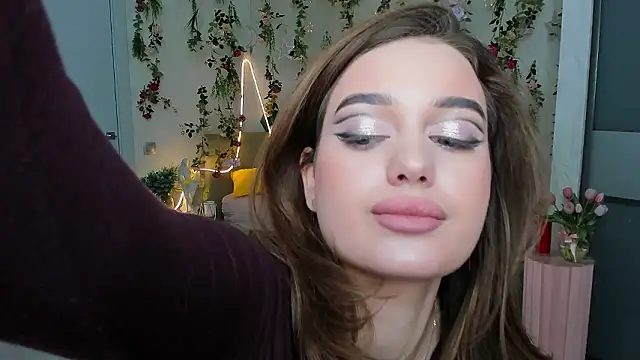 MiracleCurly online show from 02.03.26