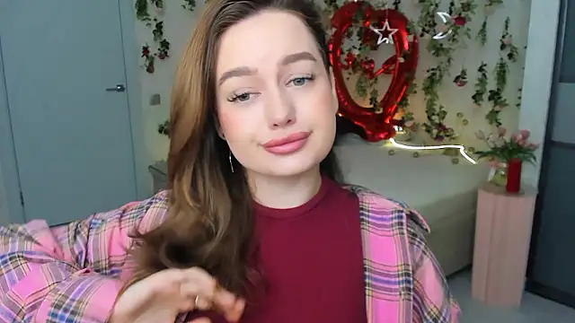 MiracleCurly online show from 03.03.26