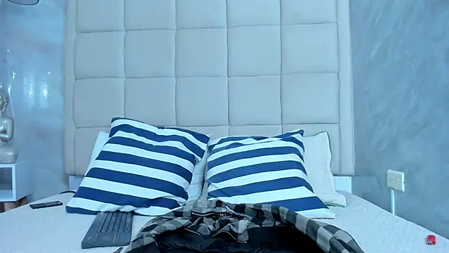 Snapshot of Hecatee_77 chatting on 03.02.26 Hecatee 77 online show from 03.02.26