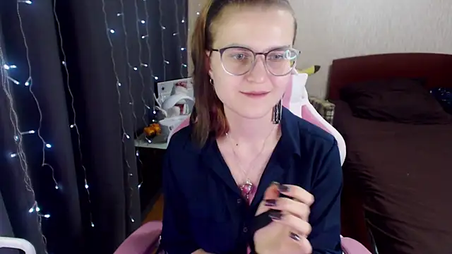 MissBrightShine online show from 01.16.25