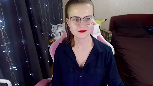 MissBrightShine online show from 01.19.25