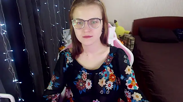 MissBrightShine online show from 01.21.25