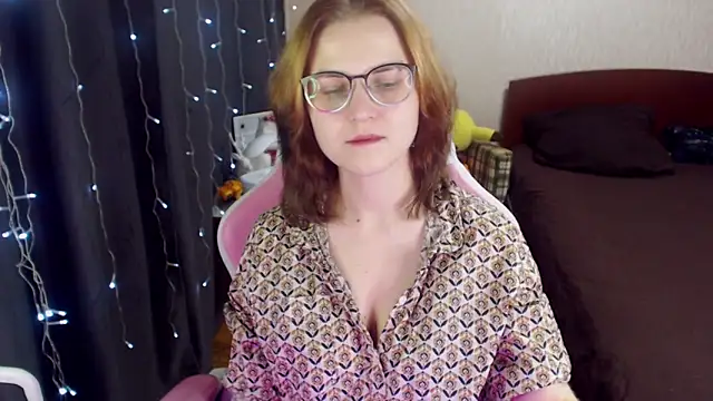 MissBrightShine online show from 01.24.25