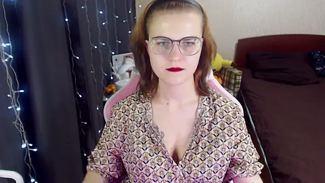 MissBrightShine online show from 01.25.25