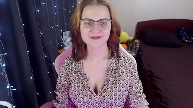 MissBrightShine online show from 01.28.25