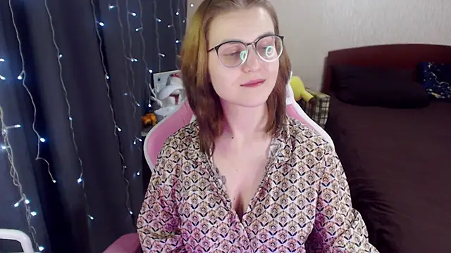 MissBrightShine online show from 01.29.25