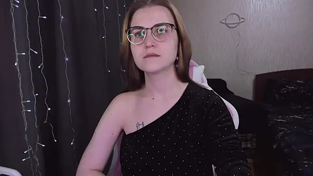 MissBrightShine online show from 02.22.25