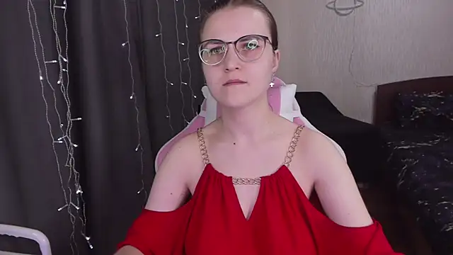 MissBrightShine online show from 03.20.25