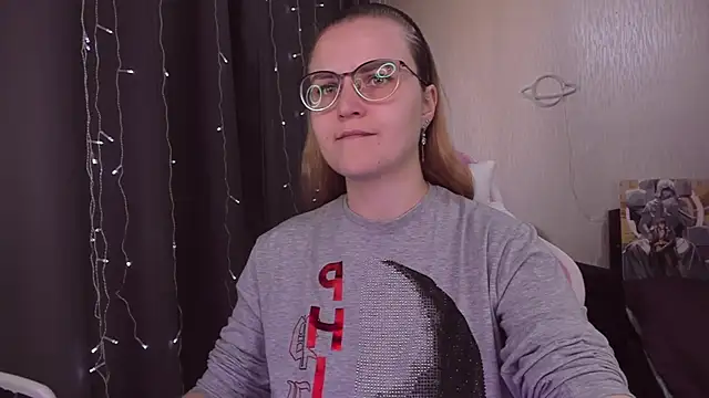 MissBrightShine online show from 10.02.25