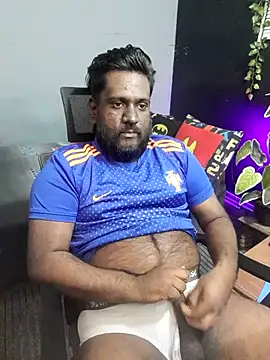 Snapshot of Rayansmith_ chatting on 11.14.25 Rayansmith online show from 11.14.25