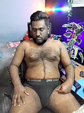 Snapshot of Rayansmith_ chatting on 12.15.25 Rayansmith online show from 12.15.25