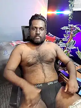 Snapshot of Rayansmith_ chatting on 12.19.25 Rayansmith online show from 12.19.25