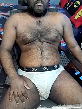 Snapshot of Rayansmith_ chatting on 12.21.25 Rayansmith online show from 12.21.25