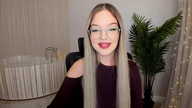 FloweryLove 1 online show from 01.14.25