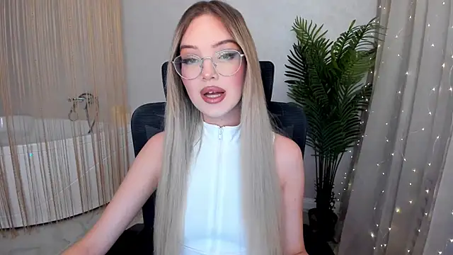 FloweryLove 1 online show from 01.22.25