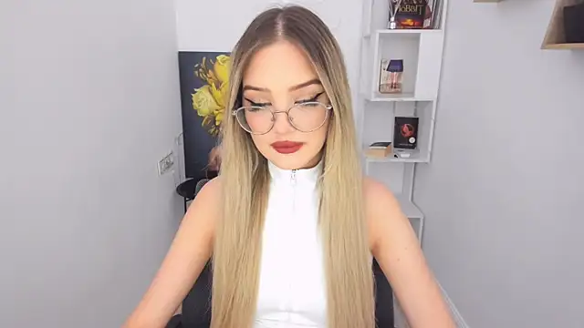 FloweryLove 1 online show from 01.25.25