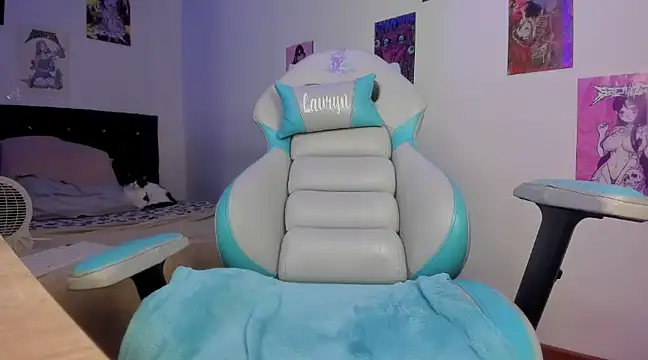 Lauryn muller online show from 12.06.24