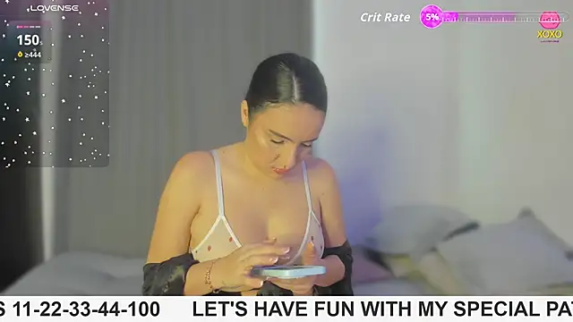 Snapshot of rouse_lili chatting on 12.01.25 rouse lili online show from 12.01.25