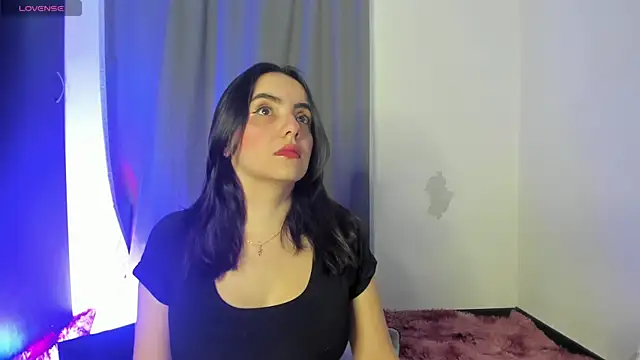Snapshot of rouse_lili chatting on 06.06.26 rouse lili online show from 06.06.26
