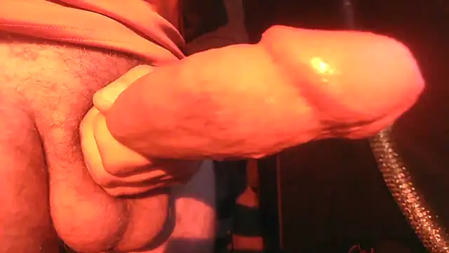 Snapshot of mr_key_ chatting on 11.08.25 mr key online show from 11.08.25