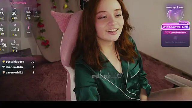 Snapshot of molly_russell chatting on 03.03.25 molly russell online show from 03.03.25